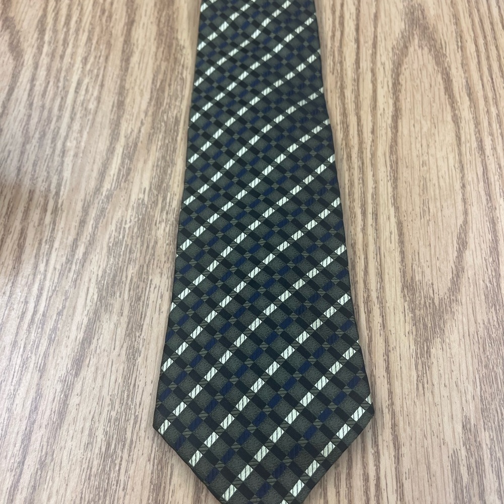 Henry Grethel silk made in USA Tie - Picture 2 of 5
